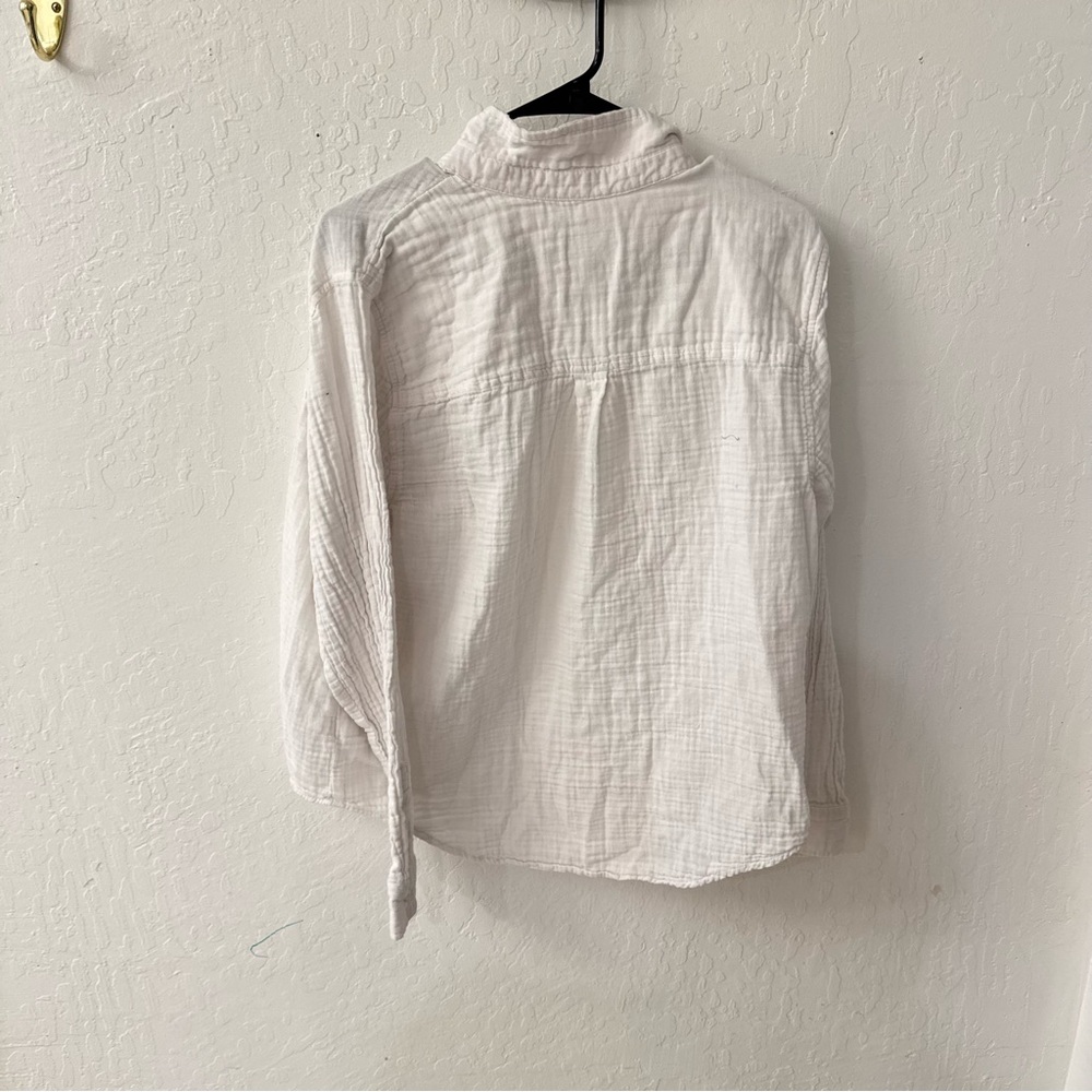 Universal Thread Large Classic Fit White Cotton Gauze Button Down - Picture 6 of 6